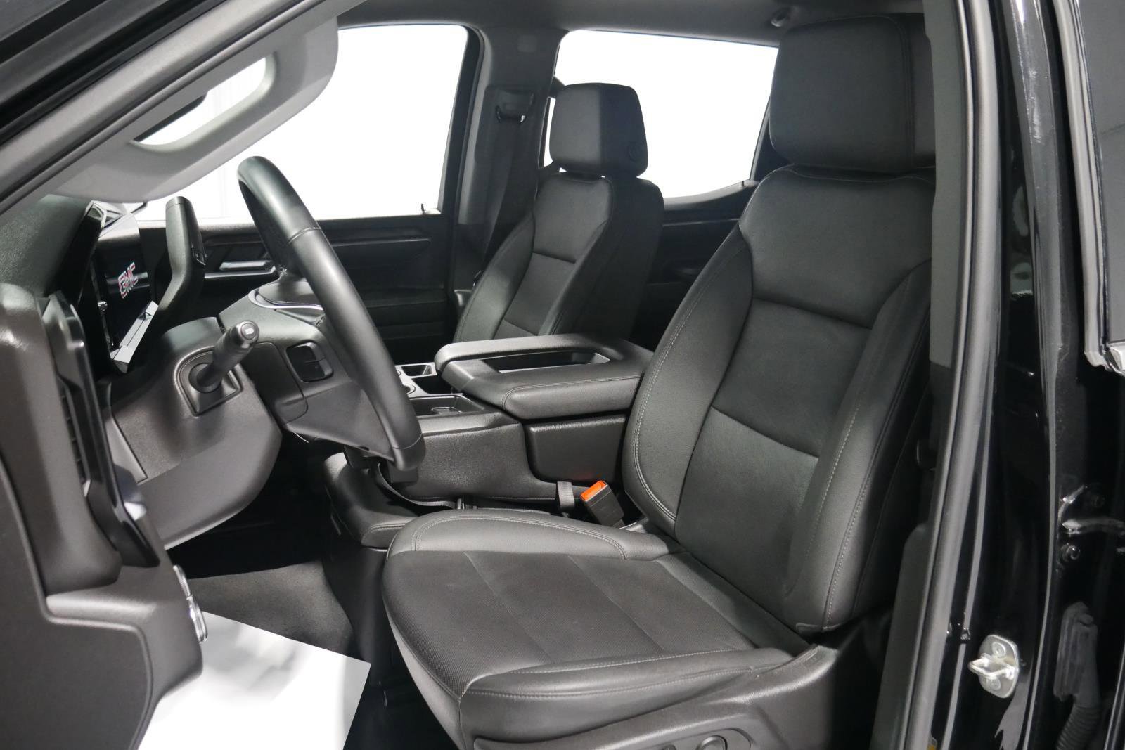 Used 2024 GMC Sierra 1500 SLT image 10