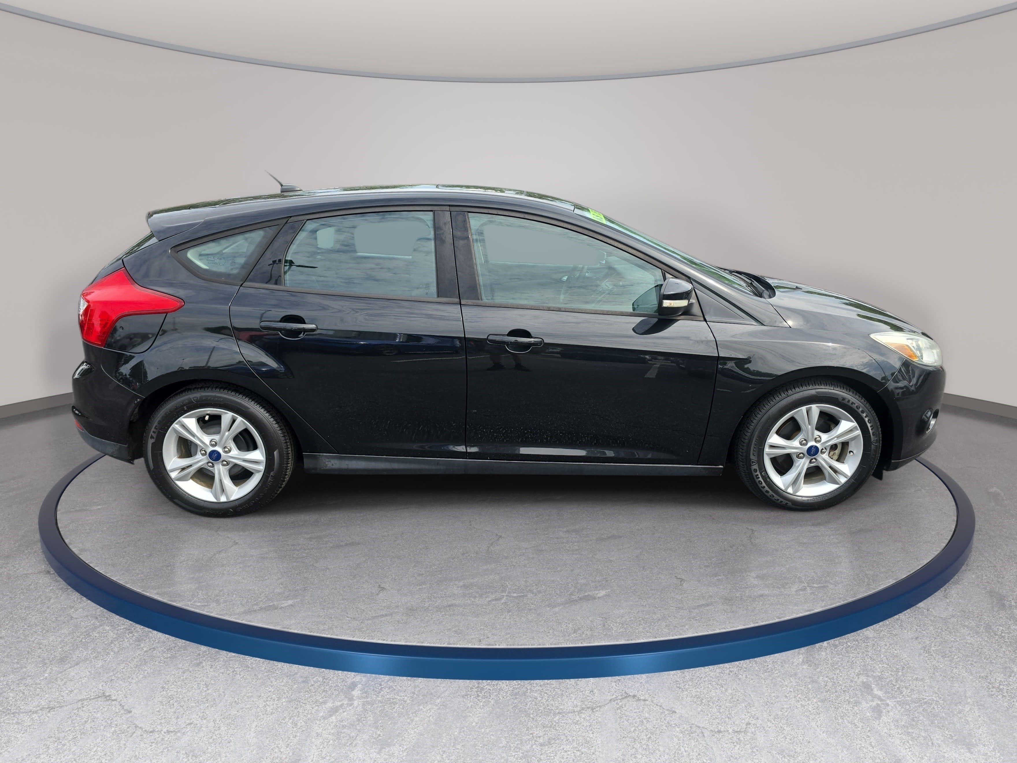Used 2014 Ford Focus SE FWD image 4