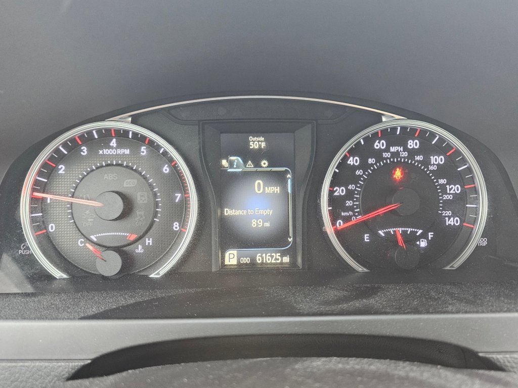 Used 2016 Toyota Camry SE FWD image 4
