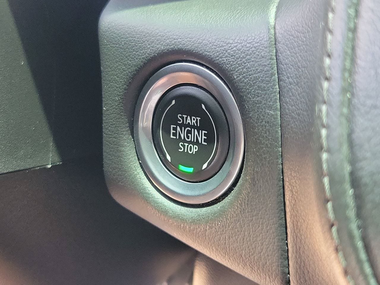 Used 2022 Chevrolet Suburban LT AWD/4WD image 30