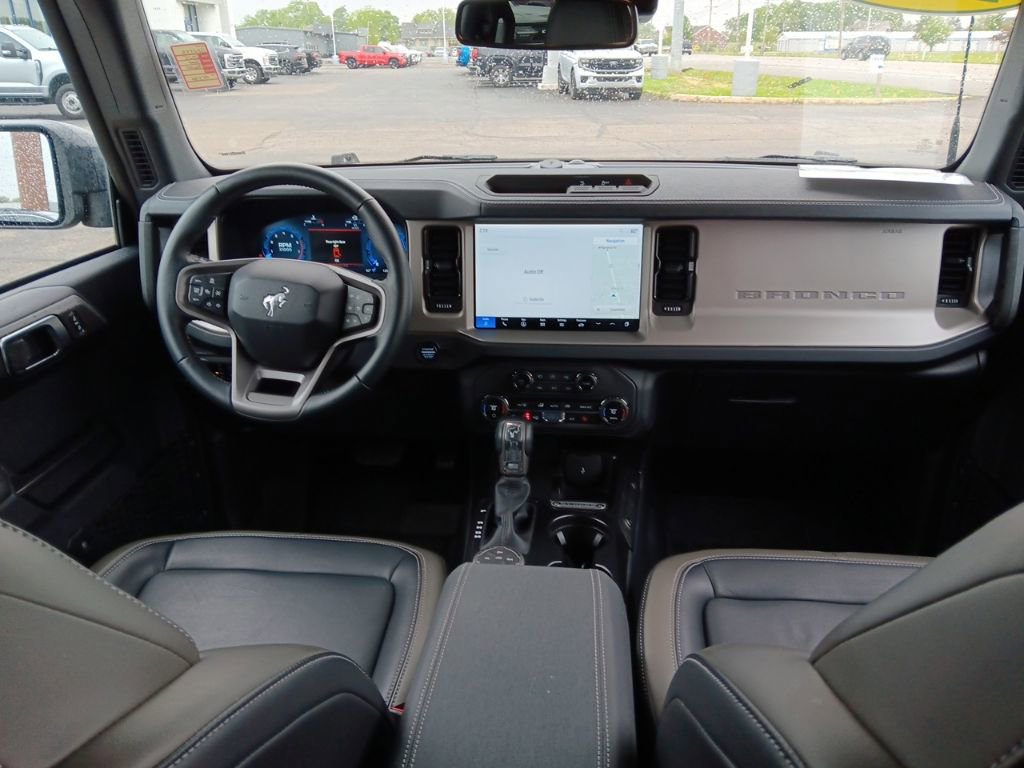 Used 2025 Ford Bronco Outer Banks AWD/4WD image 35