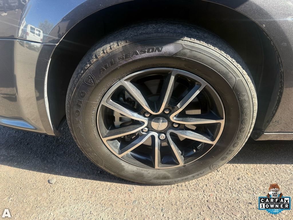 Used 2016 Dodge Grand Caravan SXT w/ UConnect Hands-Free Group image 6