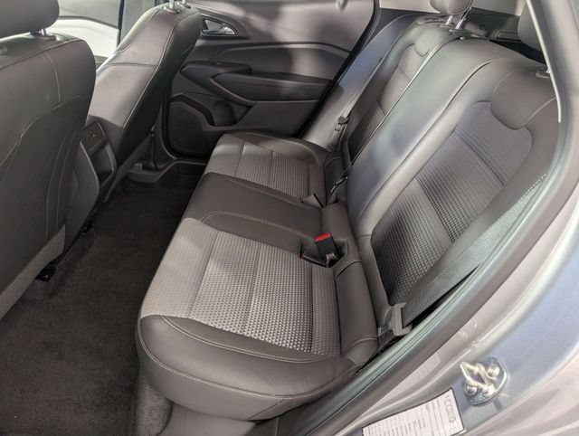 Certified 2025 Chevrolet Trax LT w/ LT Convenience Package FWD image 24