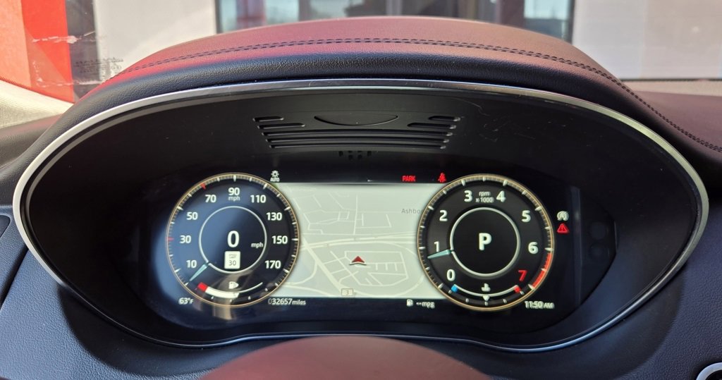 Used 2021 Jaguar E-PACE SE image 27