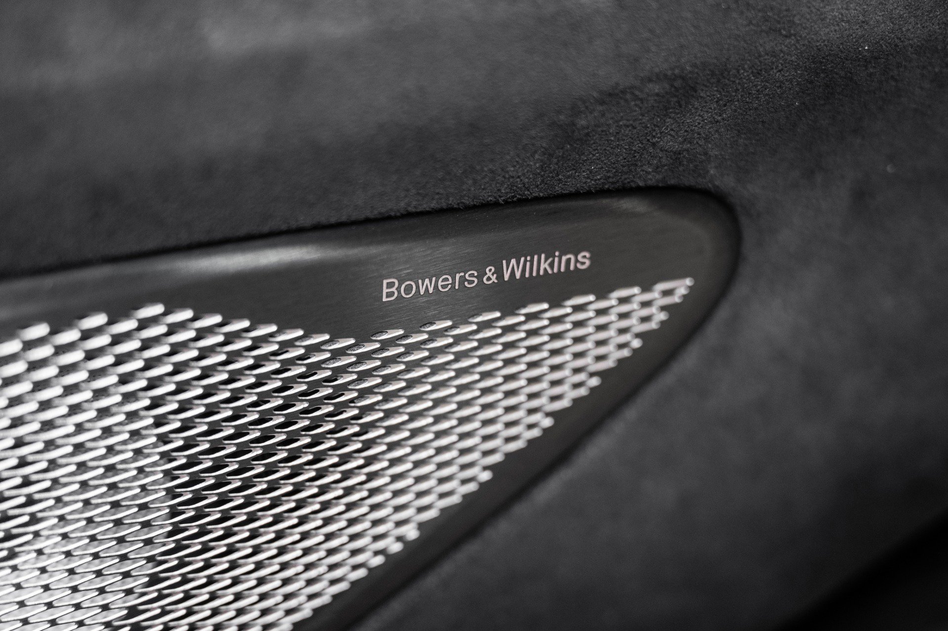 New 2026 Aston Martin V8 Vantage S RWD image 39