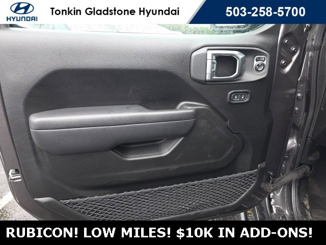 Used 2025 Jeep Wrangler Rubicon image 8