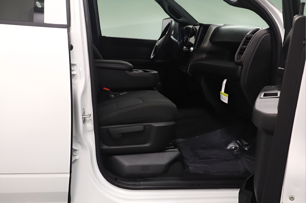 New 2026 RAM 3500 Tradesman AWD/4WD image 21