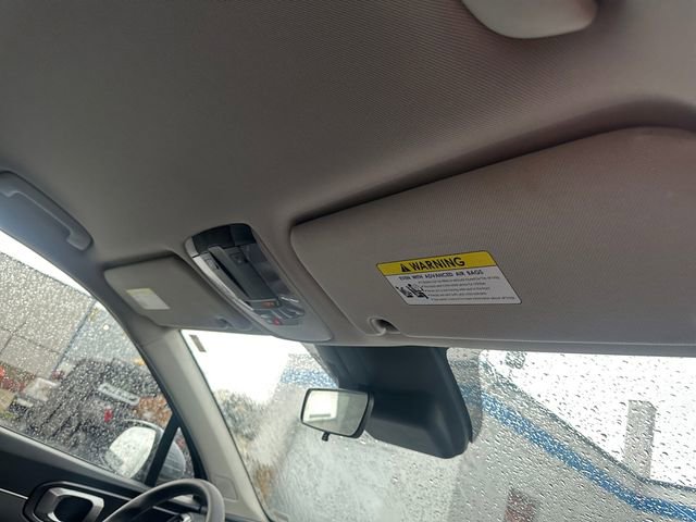 Used 2024 Kia Sorento LX image 16