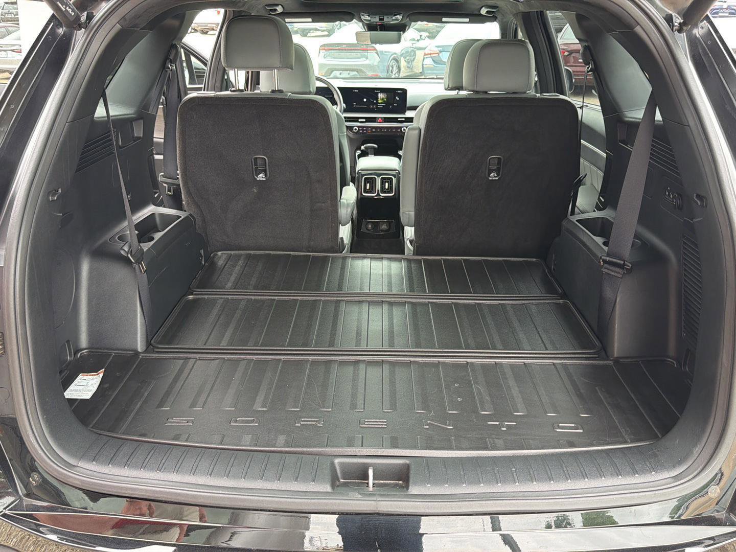 Used 2024 Kia Sorento SX Prestige w/ Sage Leather Package image 14