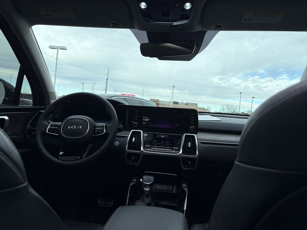 Used 2023 Kia Sorento SX Prestige image 39