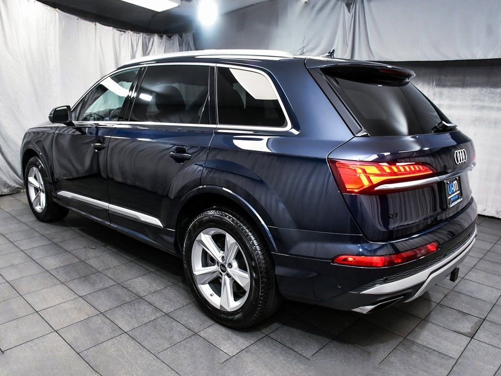 Used 2025 Audi Q7 3.0T Premium w/ Convenience Package image 4