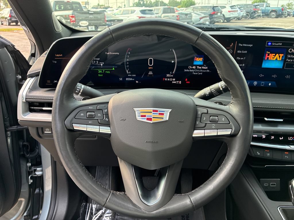 Used 2024 Cadillac XT4 Premium Luxury AWD/4WD image 13