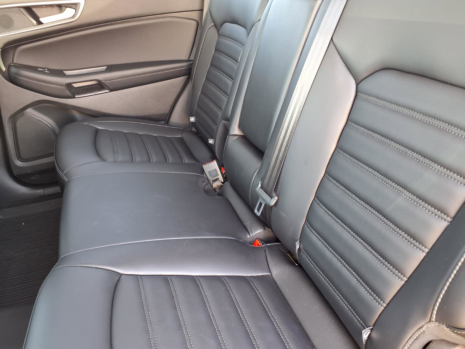 Used 2024 Ford Edge SEL w/ Convenience Package image 7