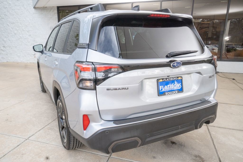 Certified 2025 Subaru Forester Limited w/ Popular Package image 5