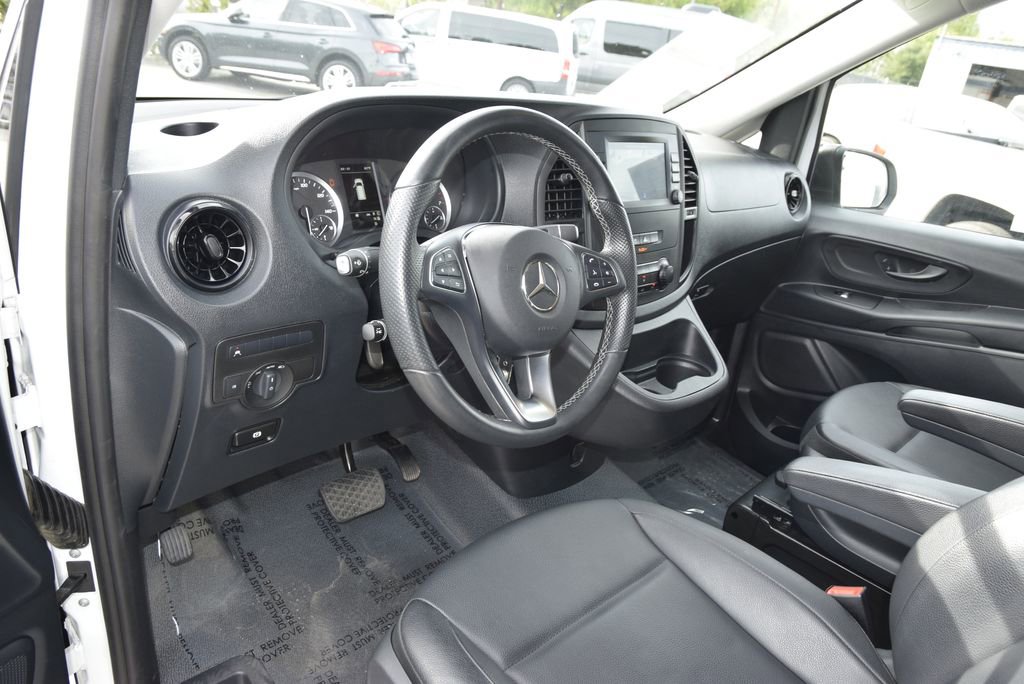 Used 2023 Mercedes-Benz Metris image 18