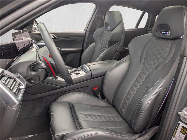 Used 2025 BMW X6 M Competition w/ Executive Package image 17