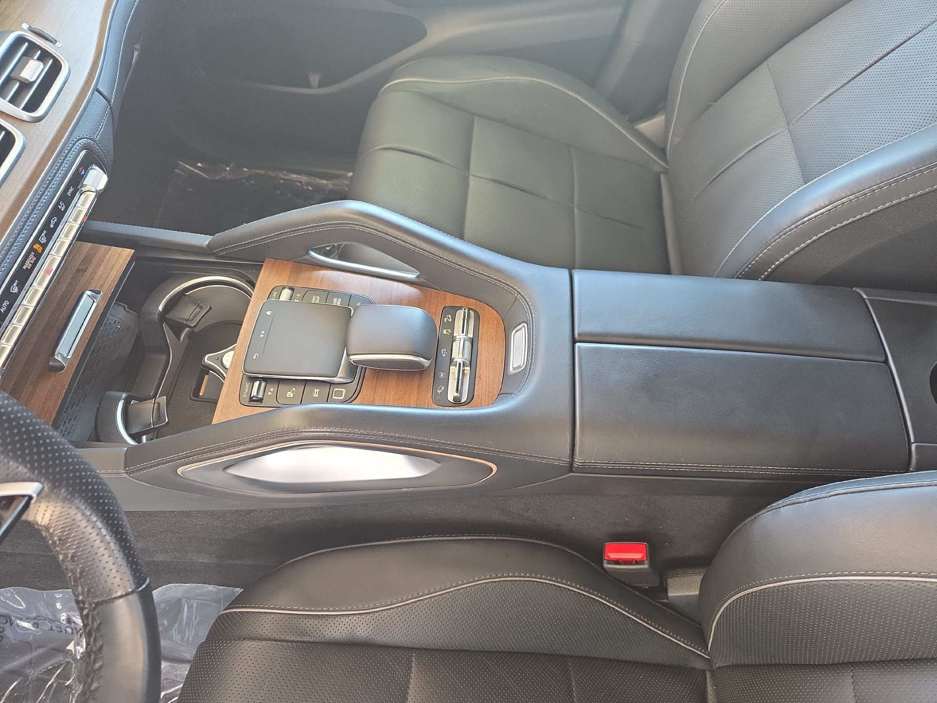 Used 2025 Mercedes-Benz GLS 580 4MATIC image 25