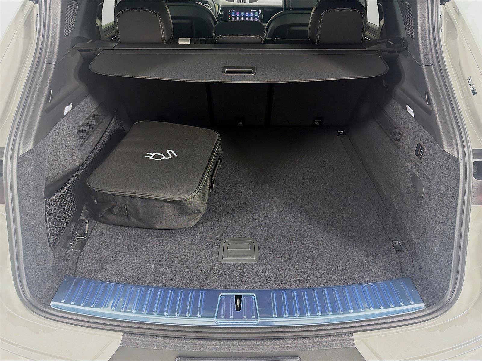 New 2026 Porsche Cayenne E-Hybrid AWD/4WD image 23