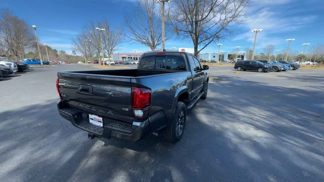 Used 2023 Toyota Tacoma SR5 w/ Technology Package image 15