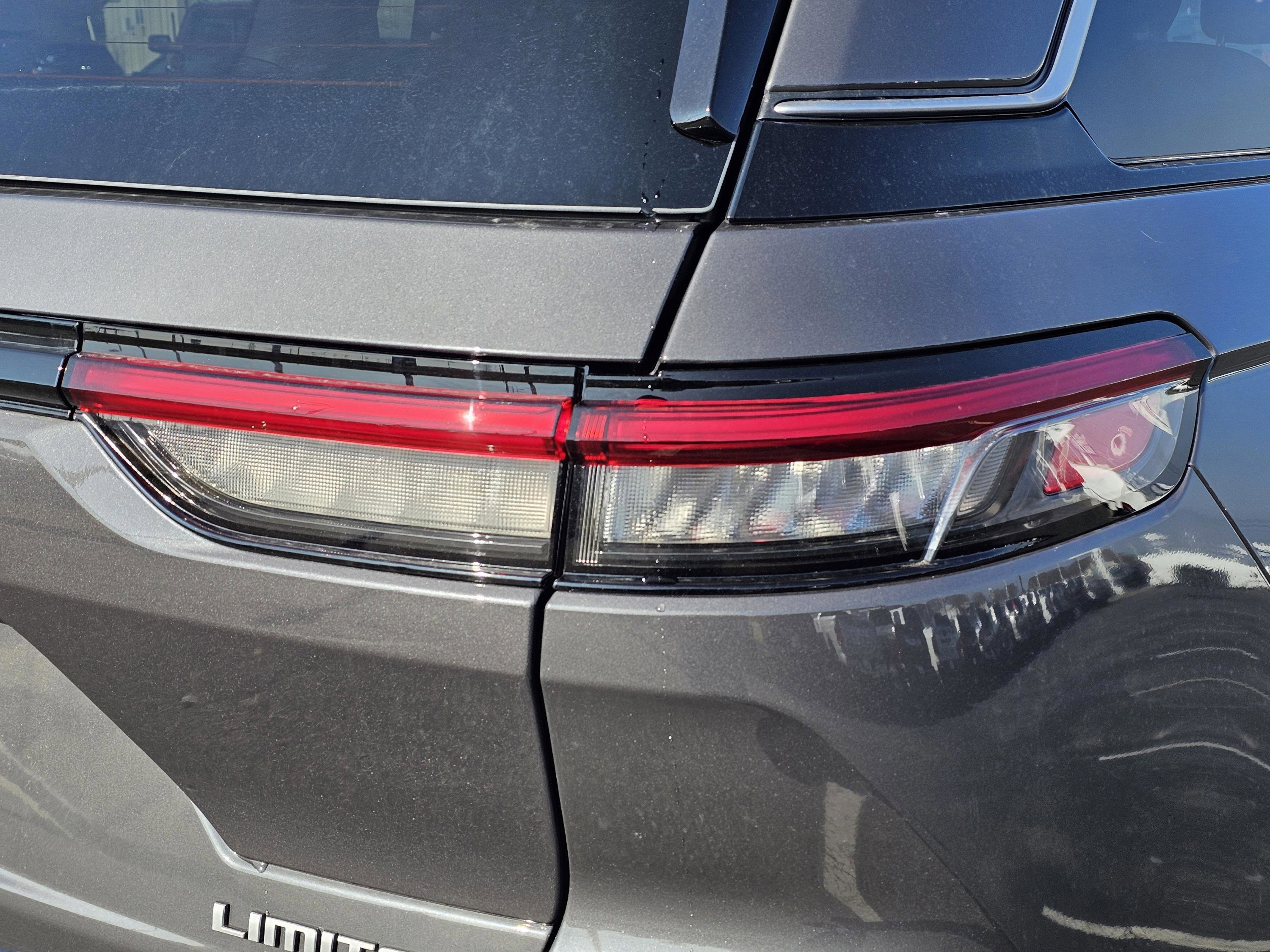 New 2026 Jeep Grand Cherokee Limited image 9