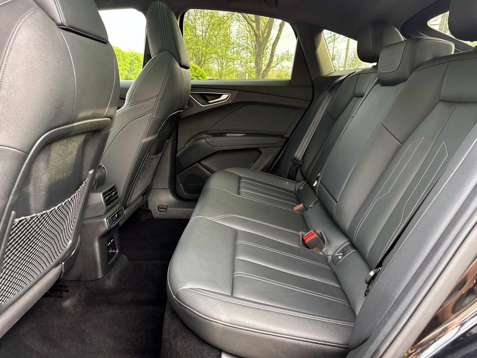 Used 2023 Audi Q4 e-tron Premium Plus w/ Premium Plus image 29