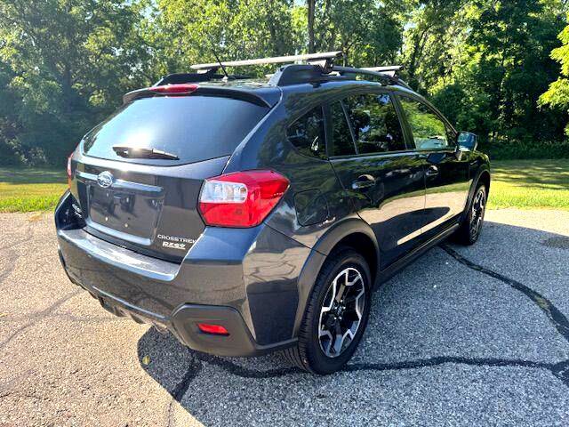 Used 2017 Subaru Crosstrek 2.0i Premium image 4