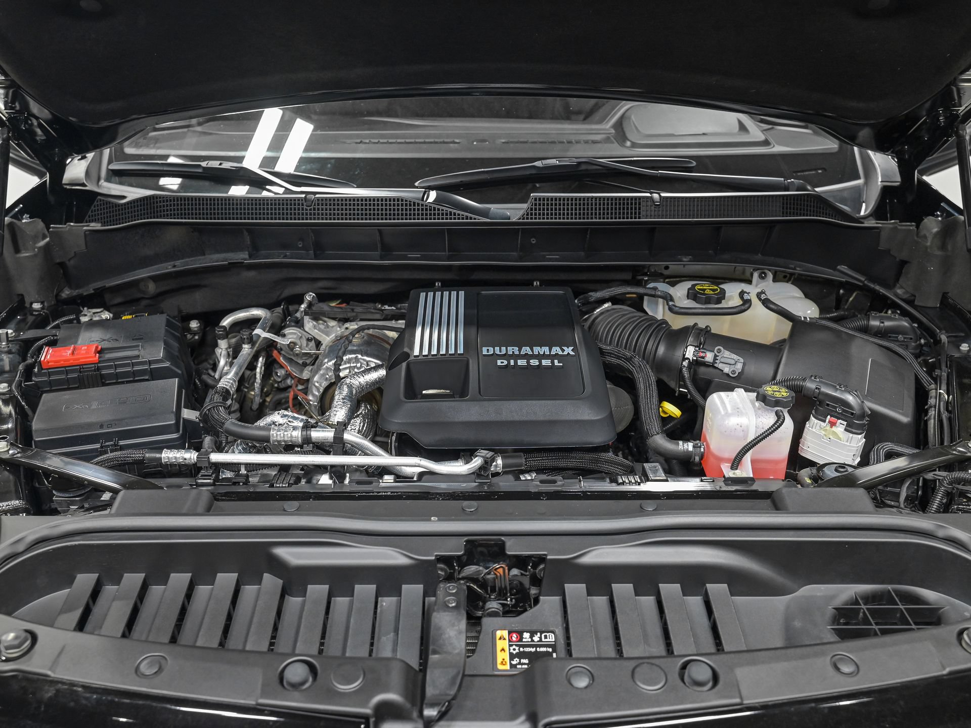 Used 2025 Chevrolet Silverado 1500 High Country w/ High Country Premium Package AWD/4WD image 11