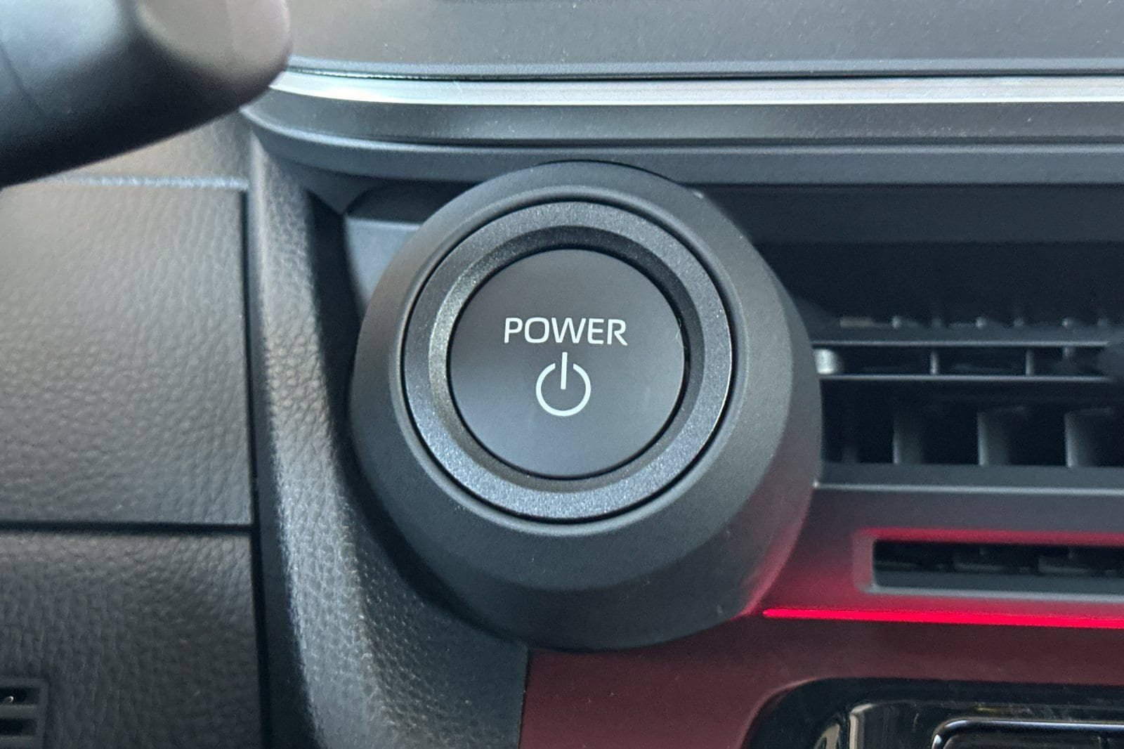New 2026 Toyota Prius Plug-In Hybrid FWD image 25