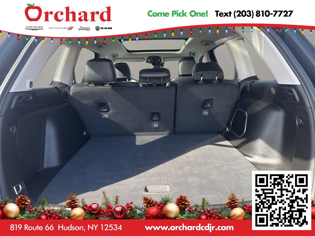 Used 2023 Jeep Grand Cherokee 4WD 4xe w/ Luxury Tech Group II image 15