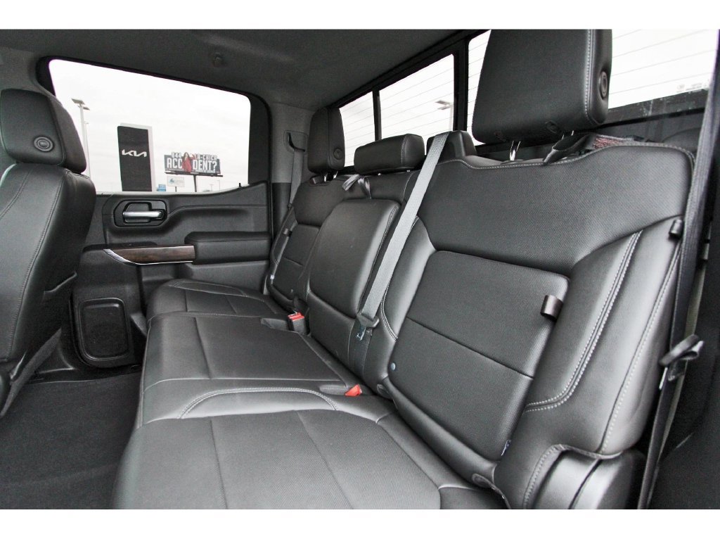 Used 2020 GMC Sierra 1500 SLT RWD image 32