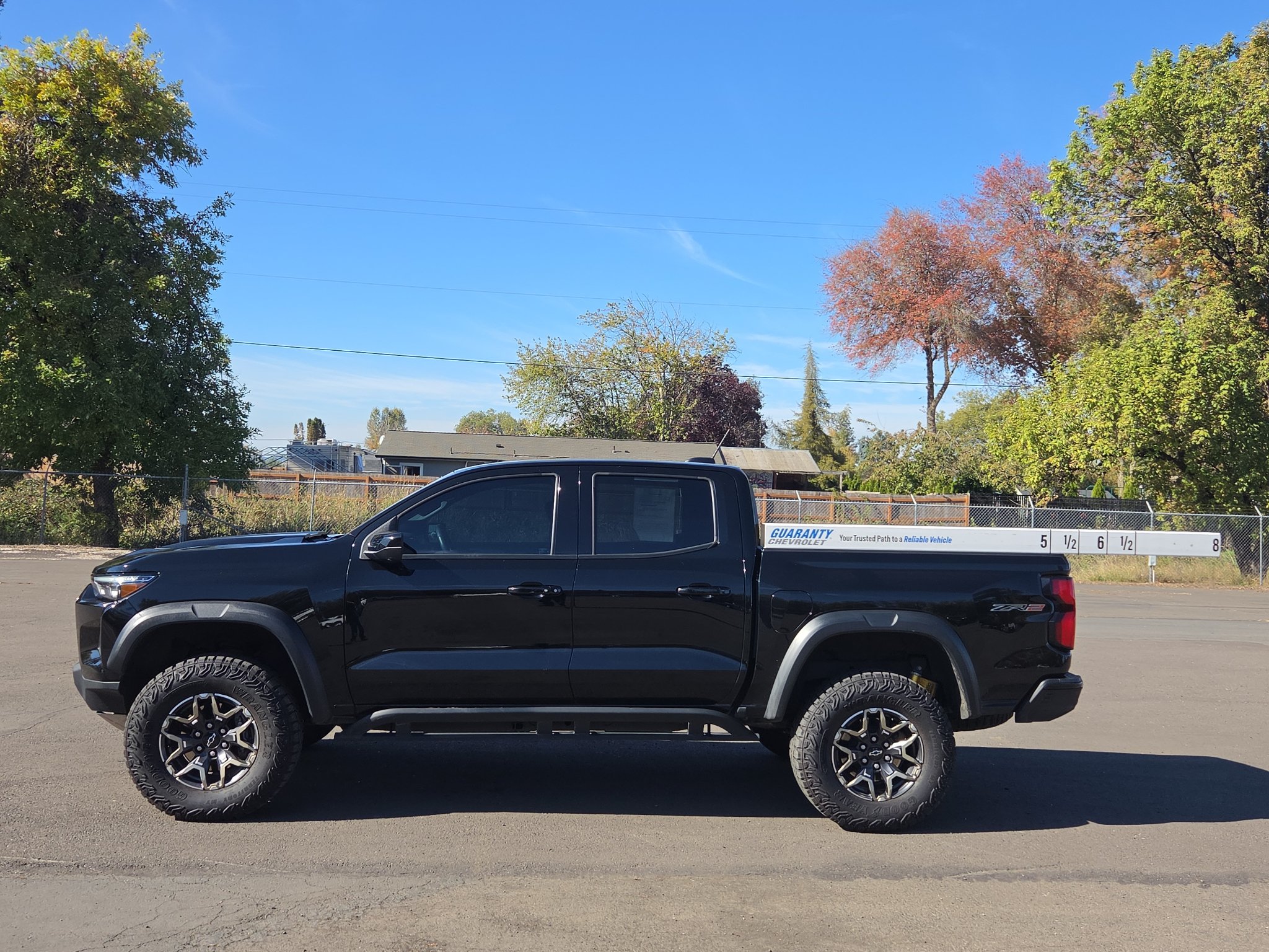 Used 2023 Chevrolet Colorado ZR2 w/ ZR2 Convenience Package III AWD/4WD image 6