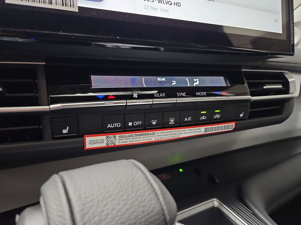 New 2026 Toyota Sienna XLE image 20