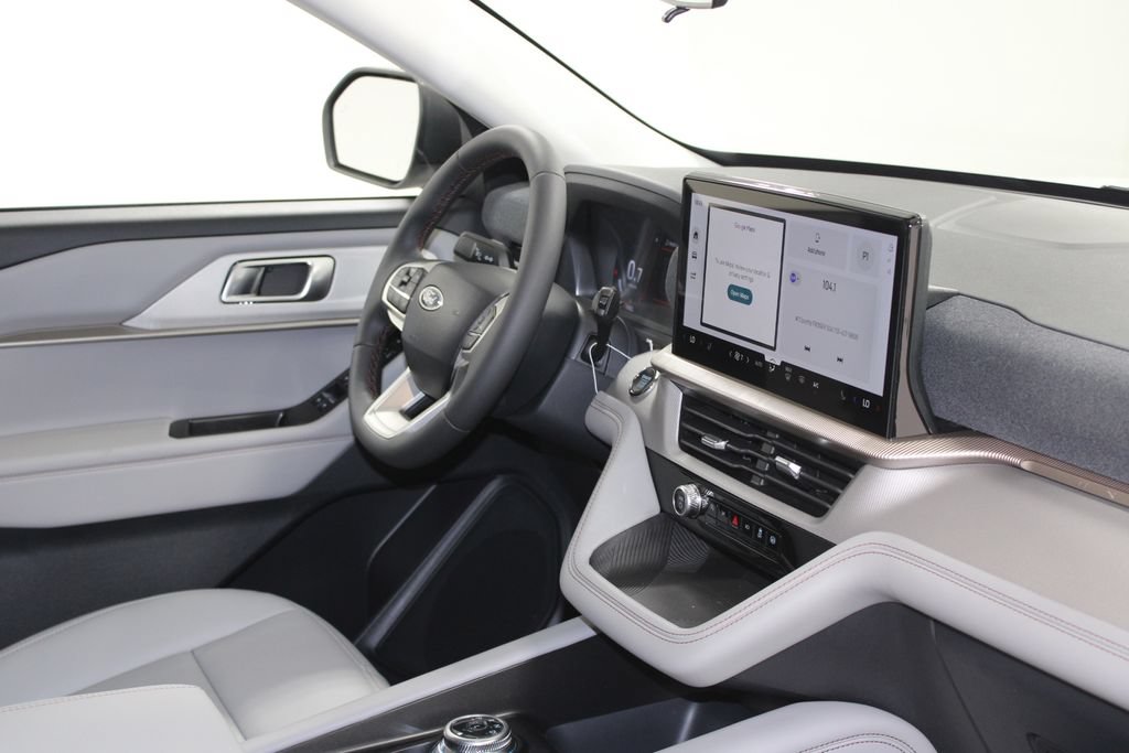 New 2026 Ford Explorer Active RWD image 31