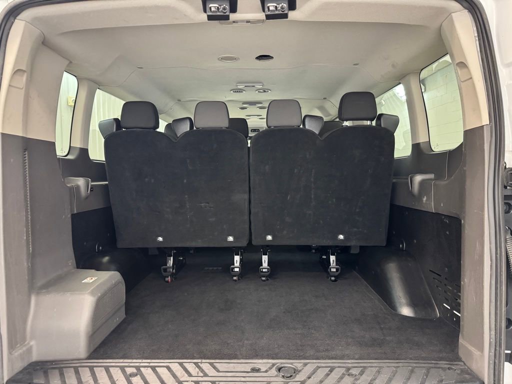 Used 2023 Ford Transit 350 XLT image 22