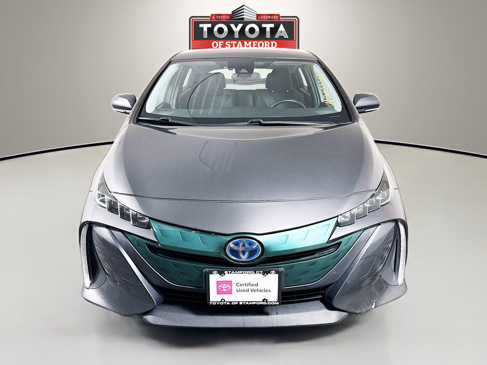 Certified 2017 Toyota Prius Prime Plus FWD image 2