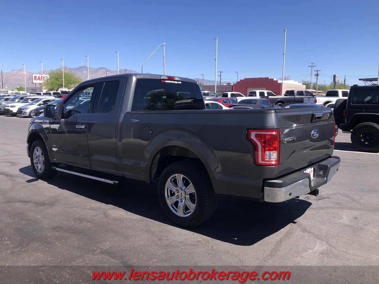 Used 2015 Ford F150 XLT w/ Equipment Group 301A Mid RWD image 6