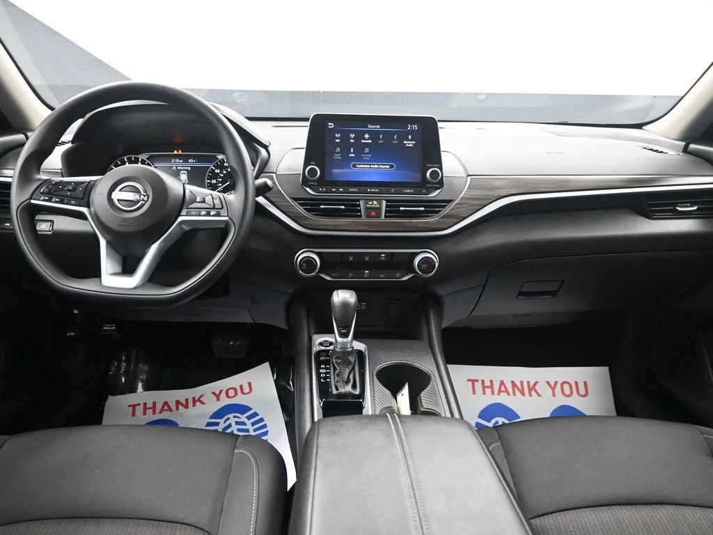 Used 2025 Nissan Altima 2.5 SV image 29