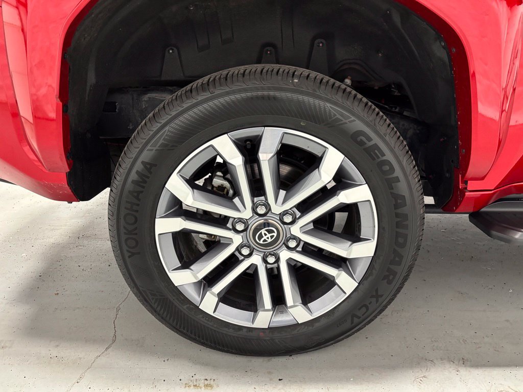 Used 2025 Toyota 4Runner Limited AWD/4WD image 65