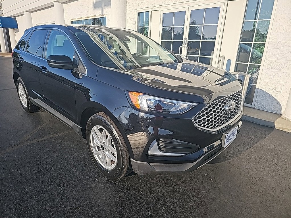 Used 2024 Ford Edge SEL image 2