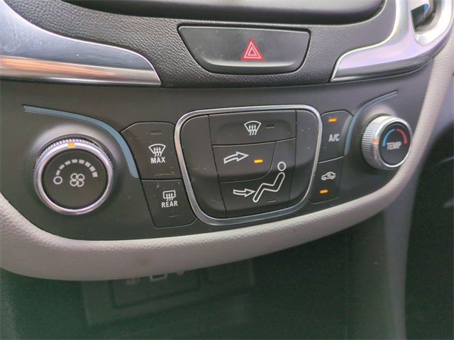 Used 2021 Chevrolet Equinox LS image 26