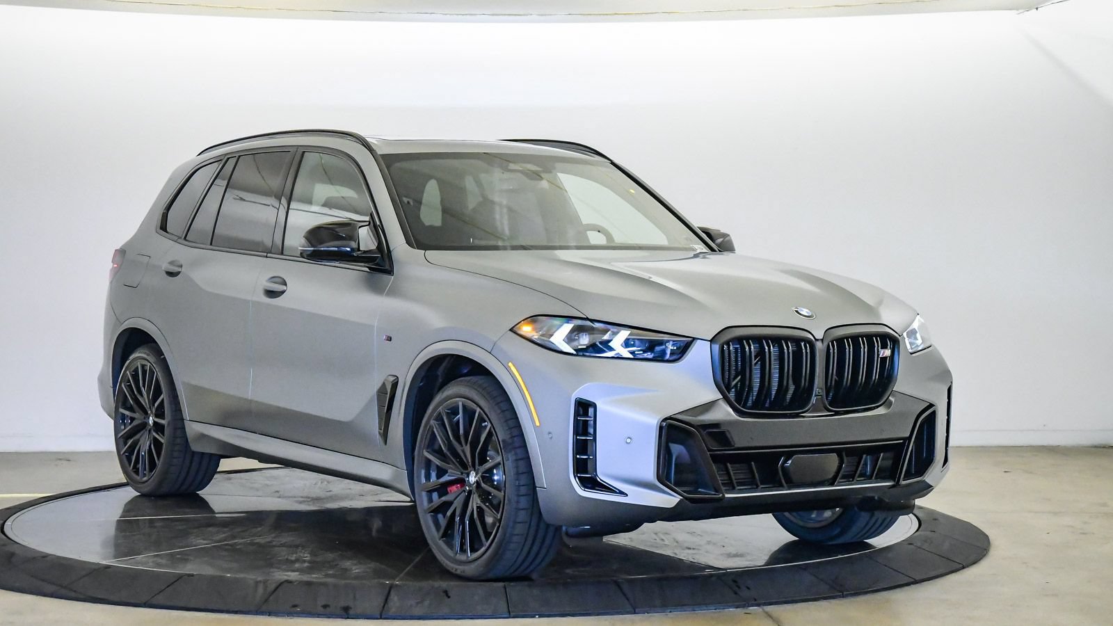 New 2026 BMW X5 M60i AWD/4WD image 6