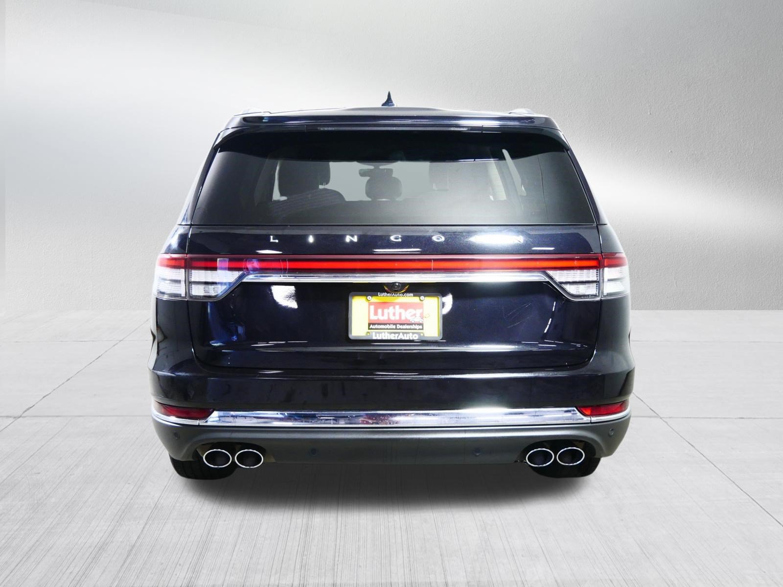 Used 2023 Lincoln Aviator AWD image 6