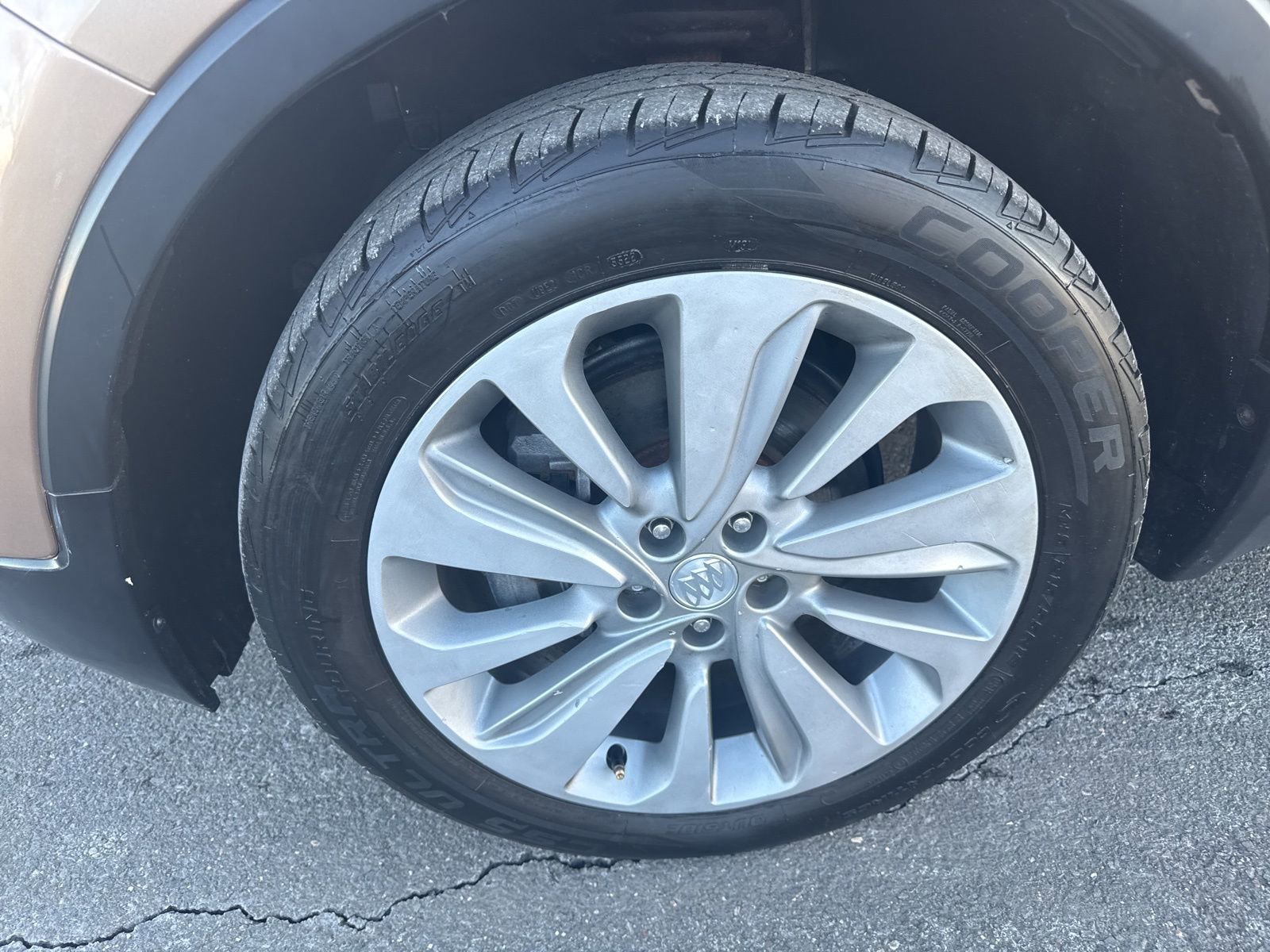 Used 2018 Buick Encore Preferred image 11