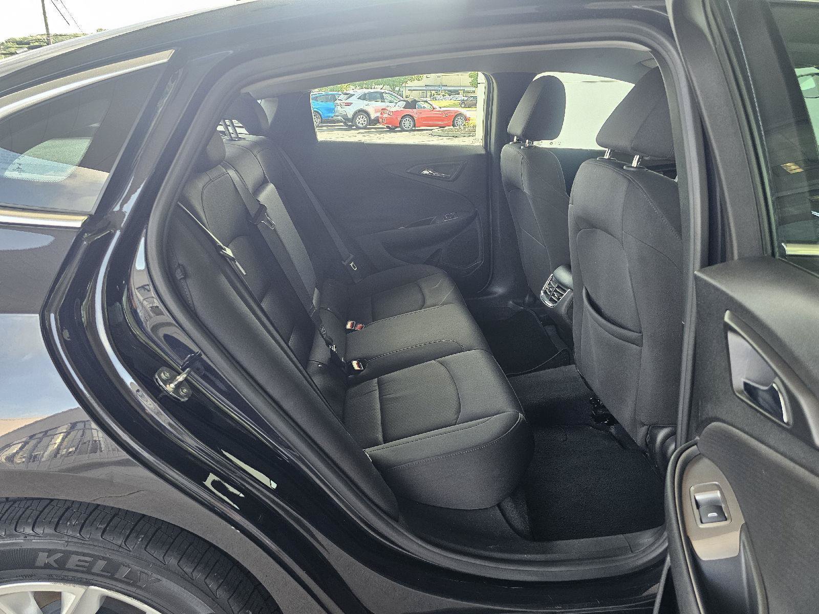 Used 2023 Chevrolet Malibu LT FWD image 14