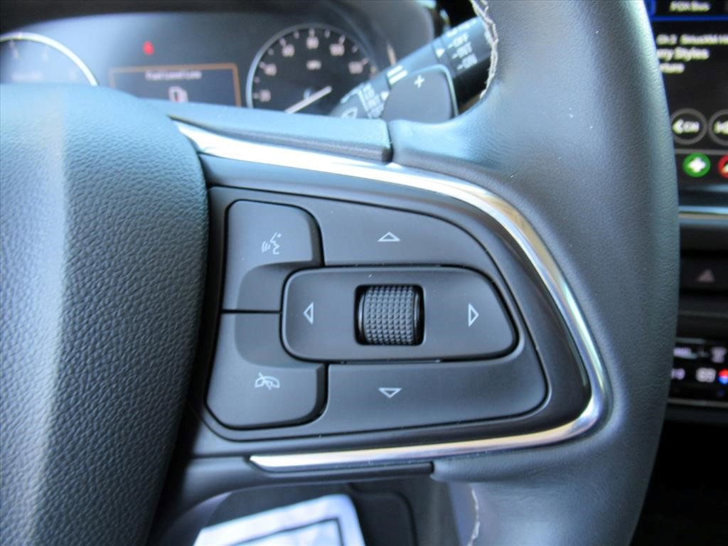 Certified 2023 Buick Envision Preferred FWD image 22