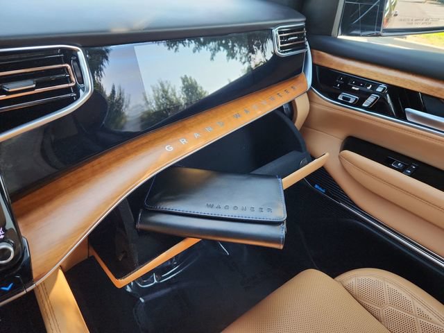 Used 2025 Jeep Grand Wagoneer L Series III w/ Rear Seat Video Group 1 AWD/4WD image 53