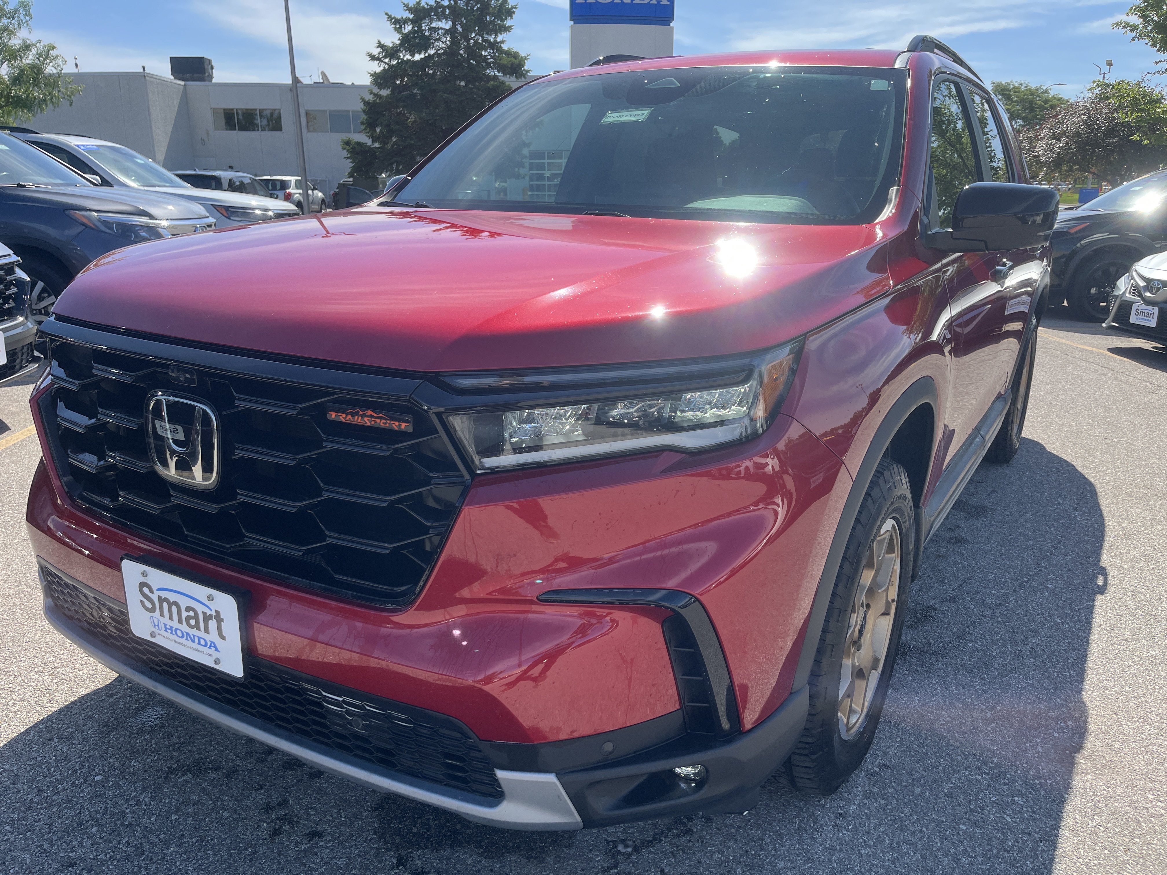 Certified 2024 Honda Pilot TrailSport image 2