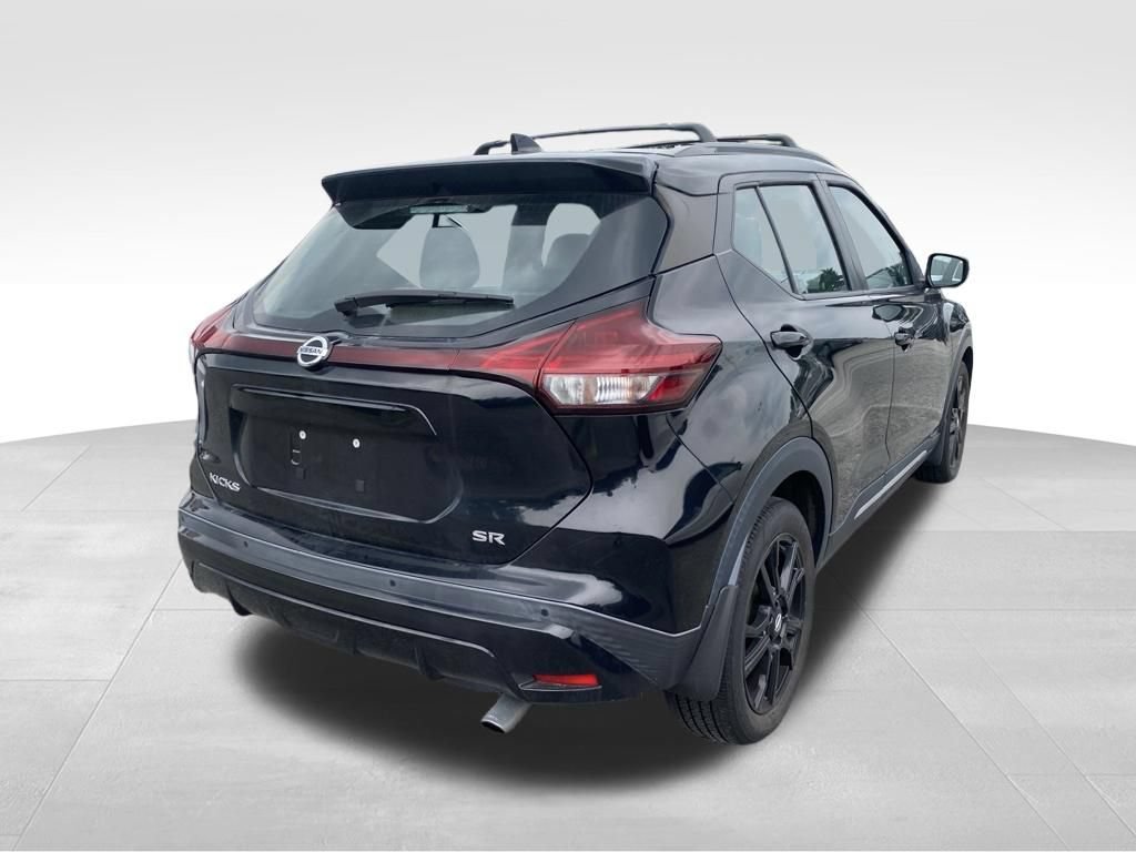 Used 2021 Nissan Kicks SR w/ SR Premium Package FWD image 13