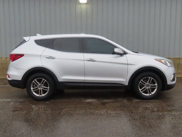 Used 2017 Hyundai Santa Fe Sport image 2