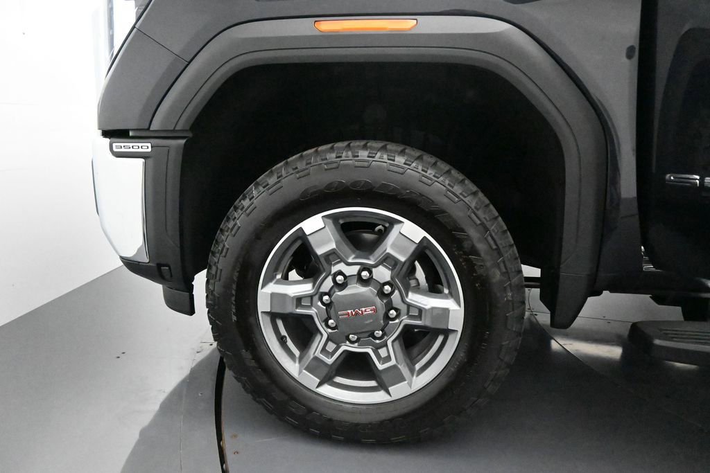 New 2026 GMC Sierra 3500 SLE w/ SLE Value Package AWD/4WD image 8